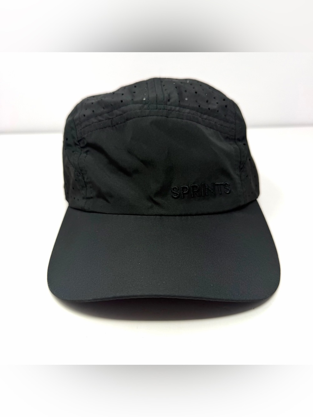 Sprints HyperG Running Hat Strapback Cap Fathomless Falls Black Perforated EUC